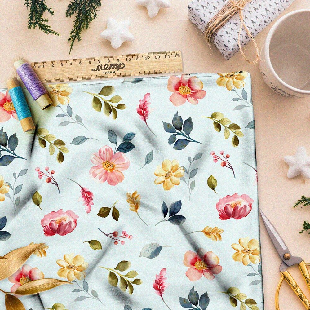 Ткань шелк Армани яркие полевые цветы и листья на белом фоне