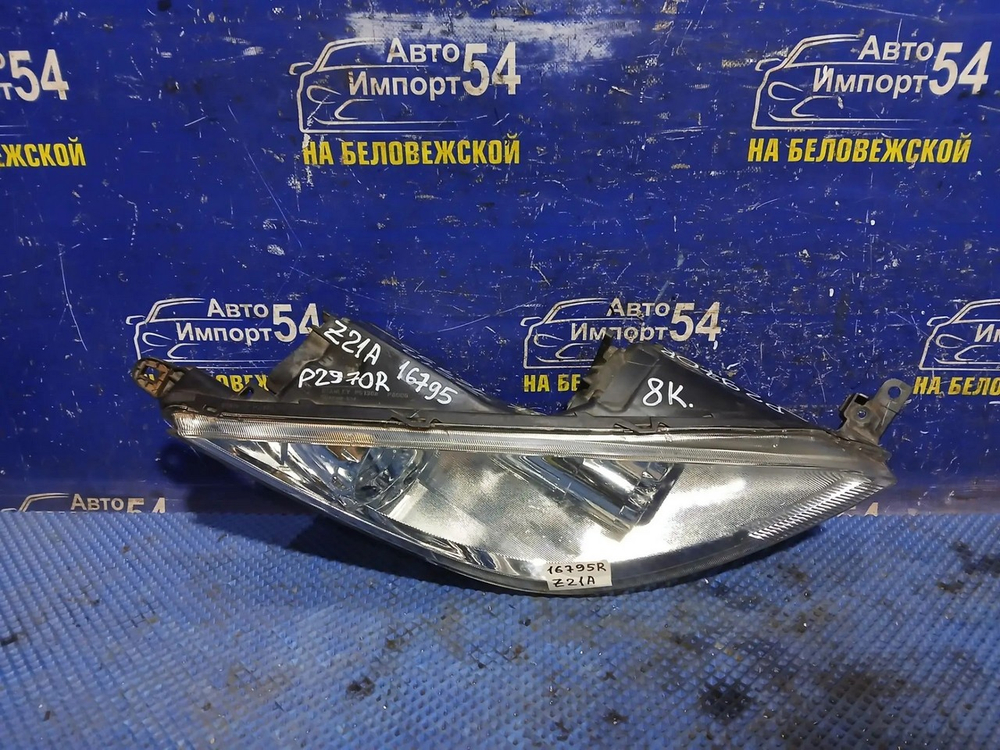Фара передняя правая MITSUBISHI COLT 2002-2012