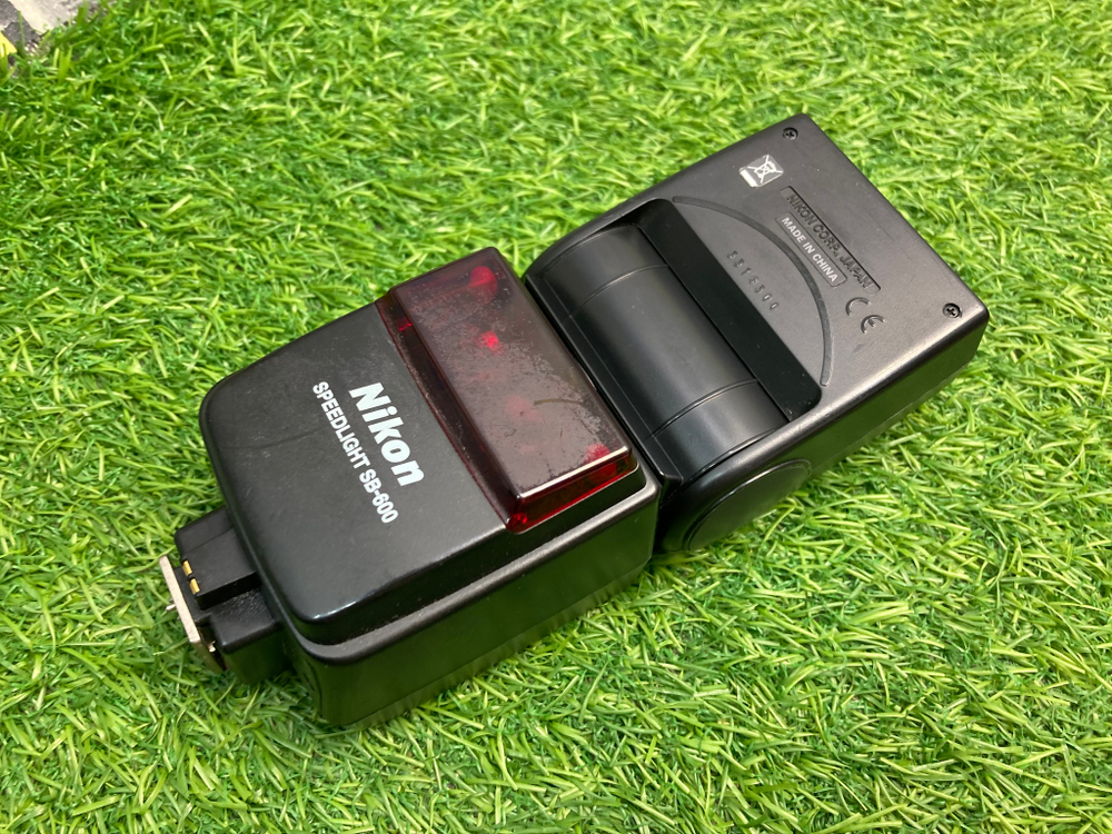 Nikon Speedlight SB-600