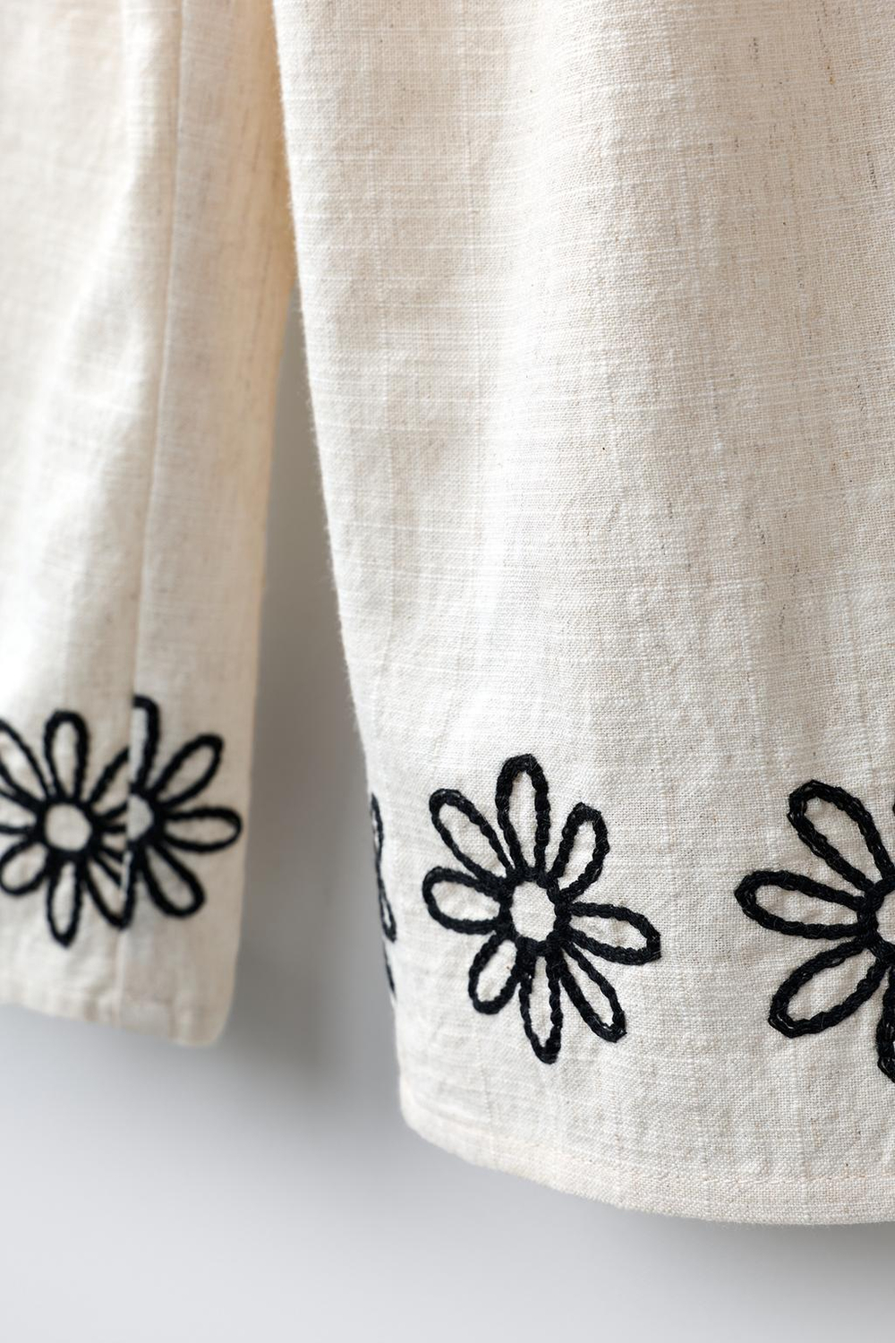 ZARA БРЮКИ-КЮЛОТЫ С ВЫШИВКОЙ, СВЕТЛО-БЕЖЕВЫЙ