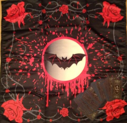 Магическая Скатерть-алтарь "Ночь вампиров"