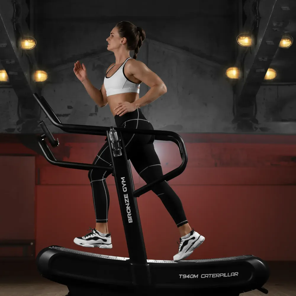 BRONZE GYM T940M CATERPILLAR Беговая дорожка