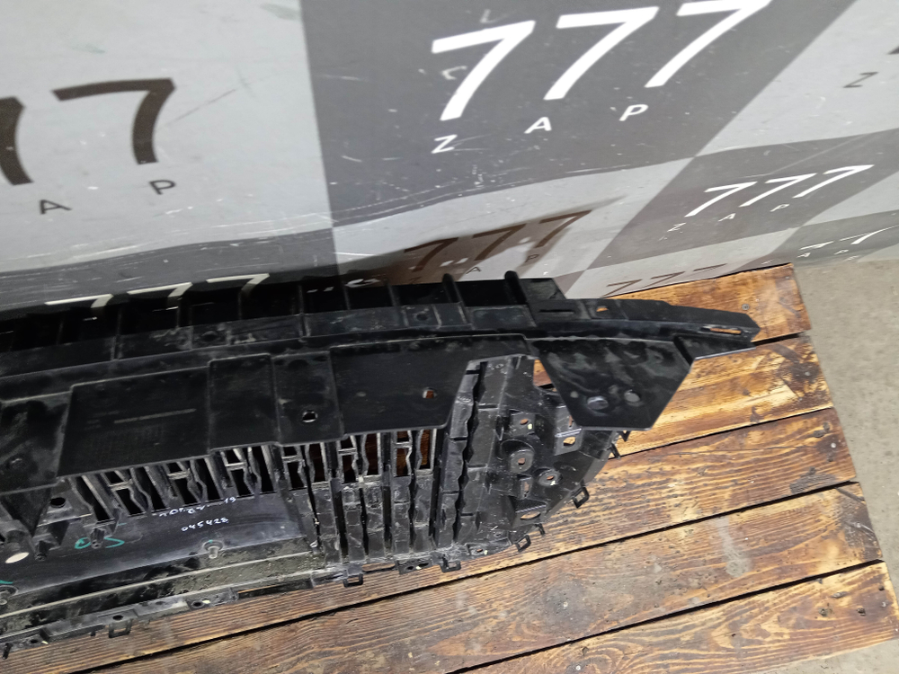 Решетка радиатора Hongqi H9 20-нв Б/У Оригинал 8401550DB05A115