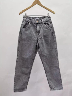 Джинсы Bershka