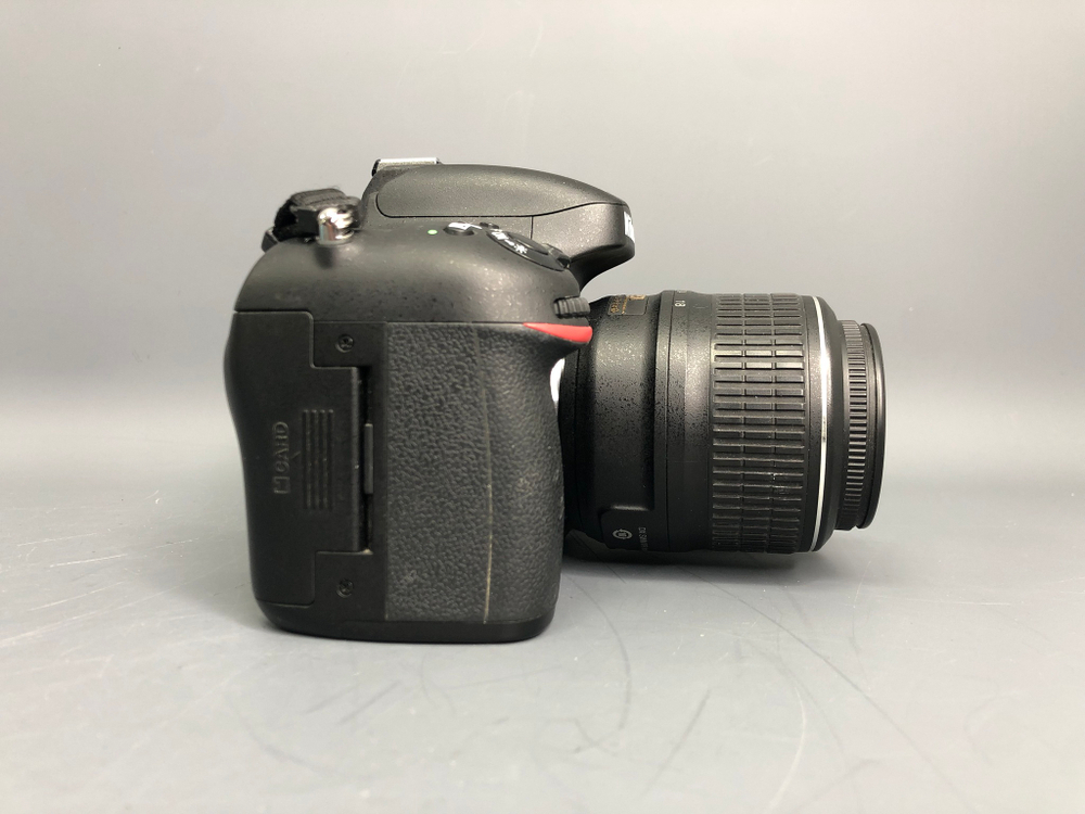 Nikon D610 kit 18-55mm 3.5-5.6G VR 6.900 кадров