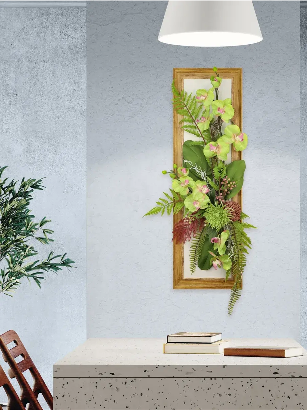 Искусственные цветы для декора стен