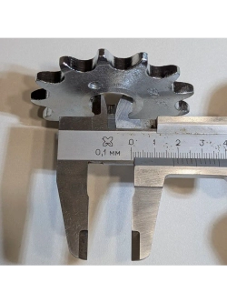 t- Звезда ведущая для мотоцикла эндуро (520-13) 20мм