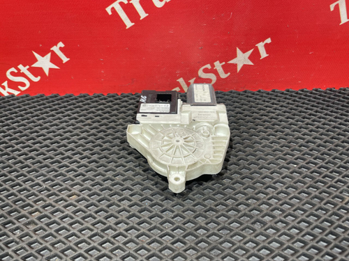 Моторчик стеклоподъемника правый 2016г.