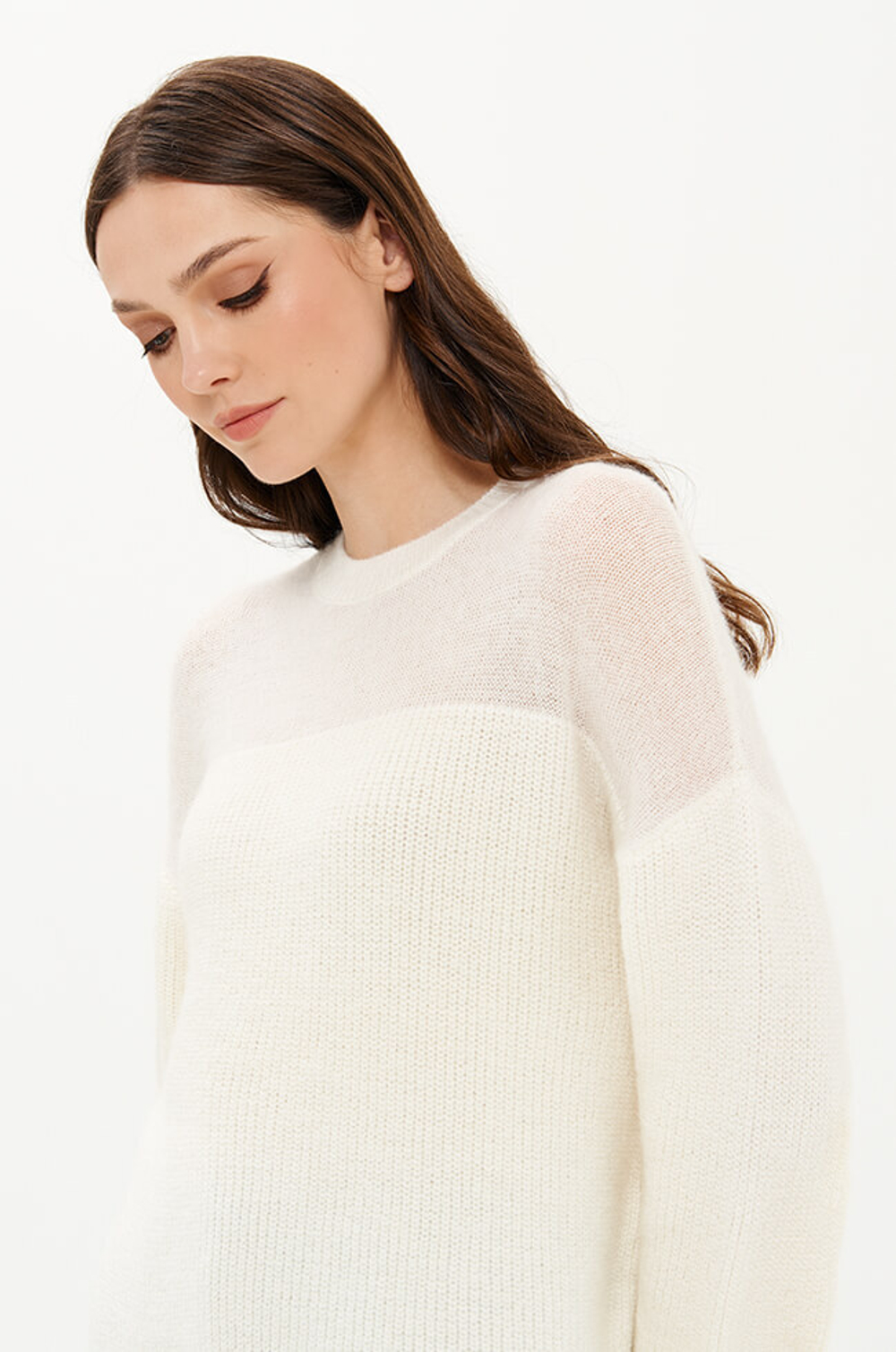 23433 Свитер женский (молочный)