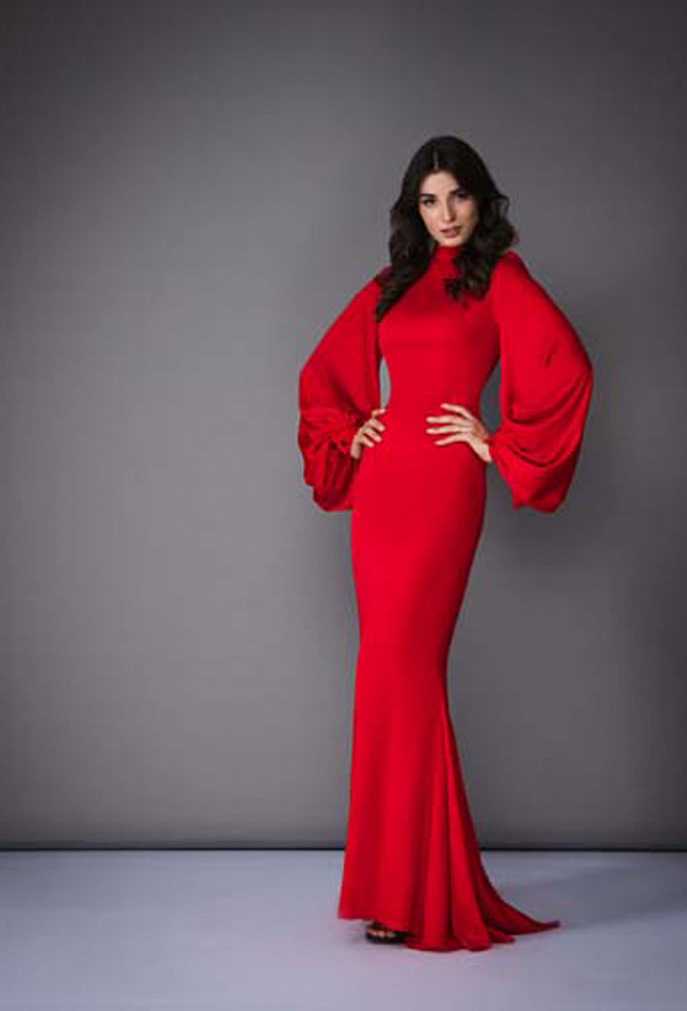 Платье красное силуэта "рыбка" воротник стойка 16-03-21SS