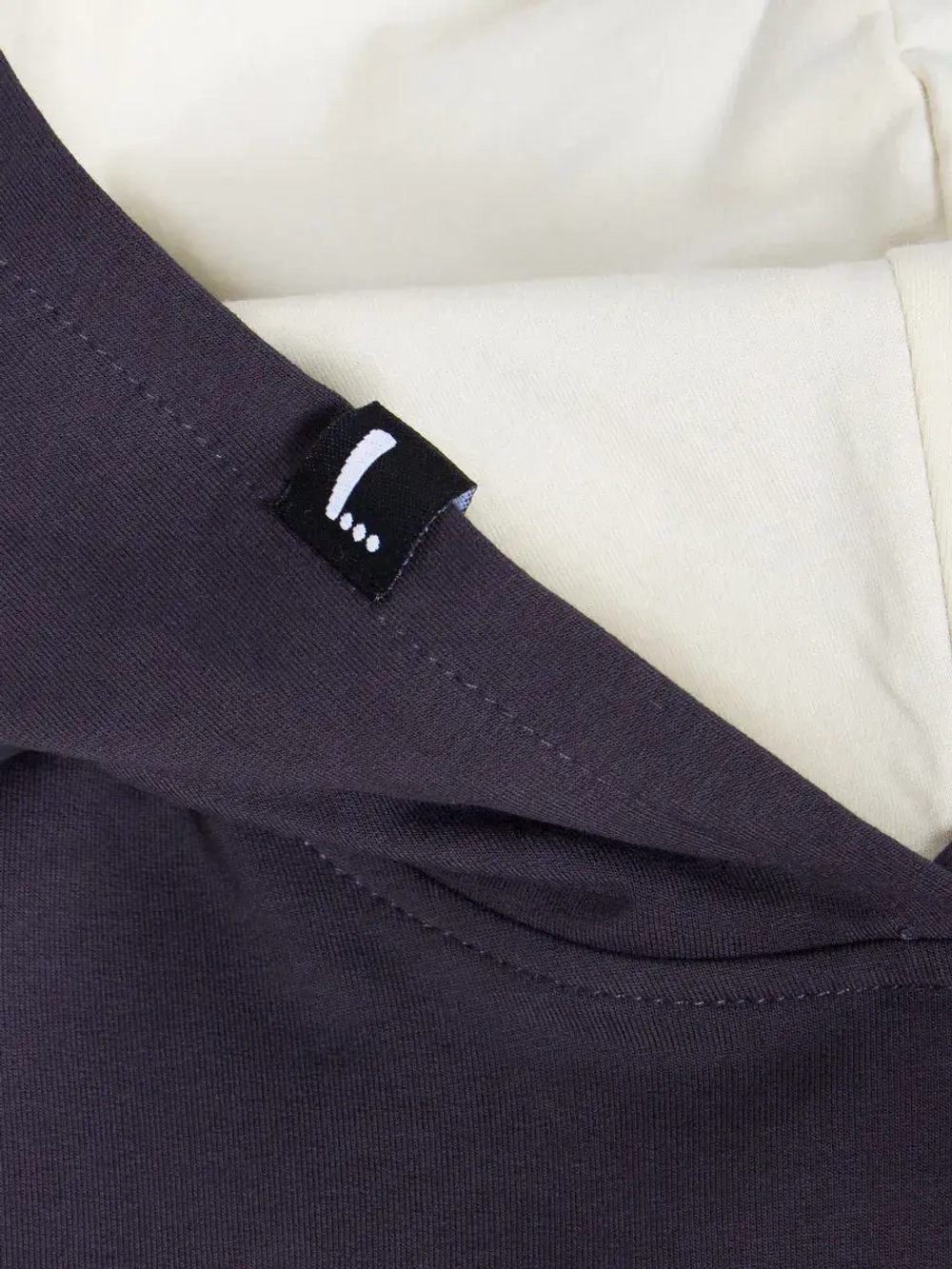 Спортивный костюм для девочки в школу