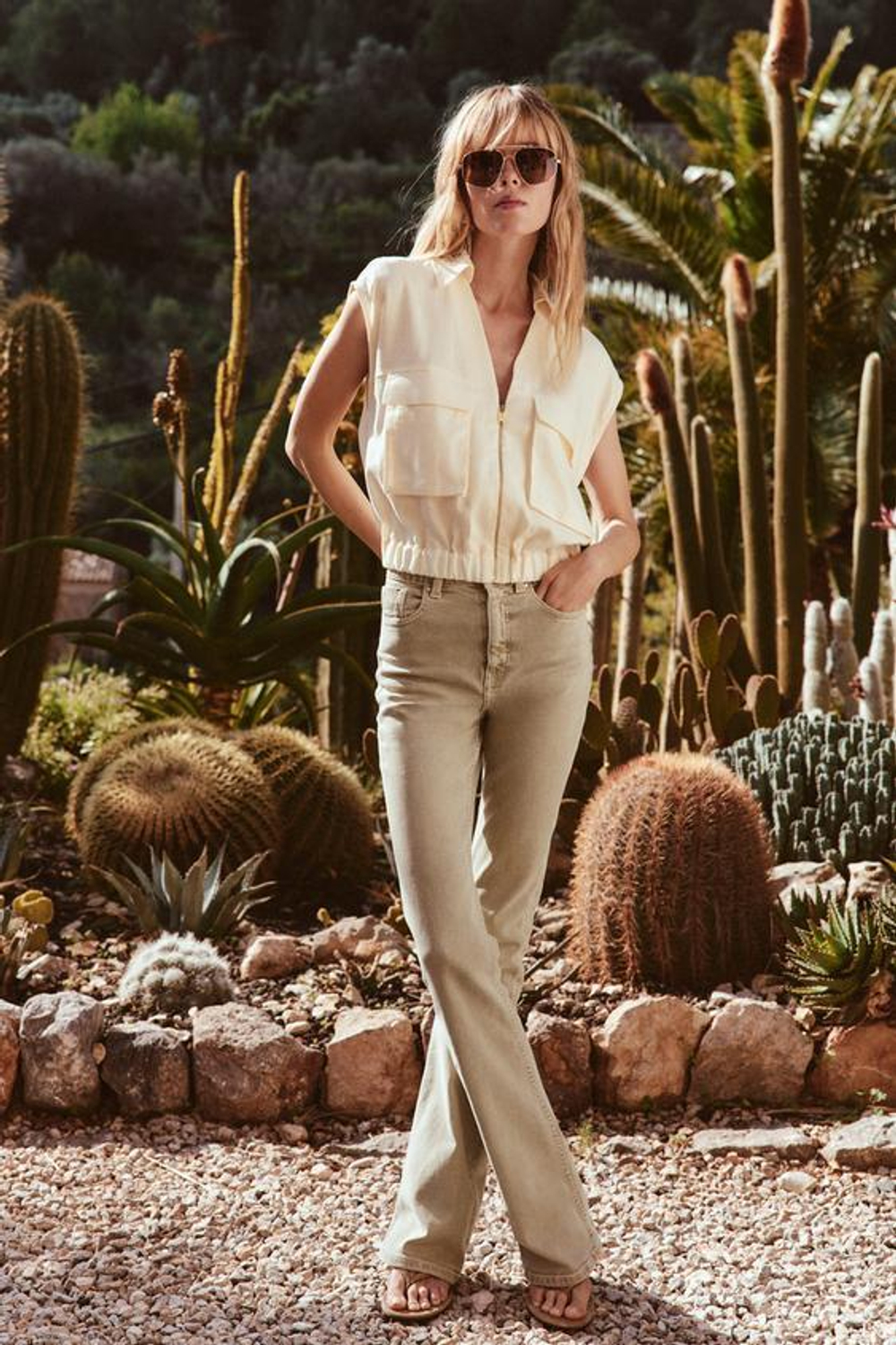 ZARA ДЖИНСЫ Z1975 FLARE С ВЫСОКОЙ ПОСАДКОЙ, ПЕСОЧНЫЙ