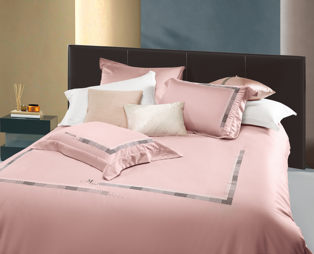 КПБ евро "Магнолия" (с шёлком) под:200х230см, пр:245х250, нав:48х74см (2шт)