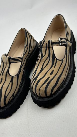 Лоферы женские