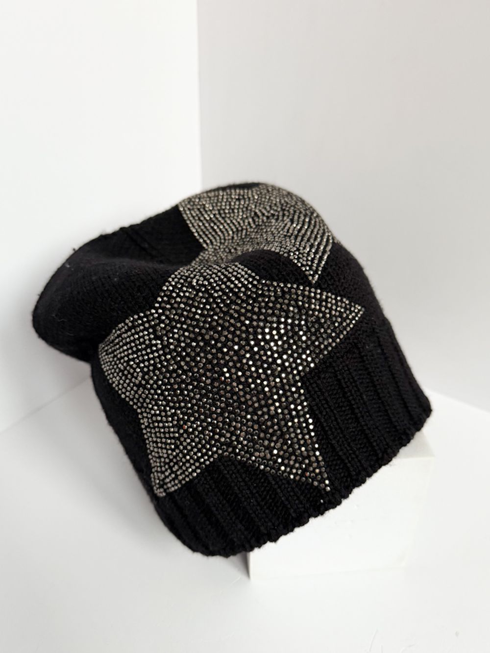 Шерстяная шапка Regina, 128