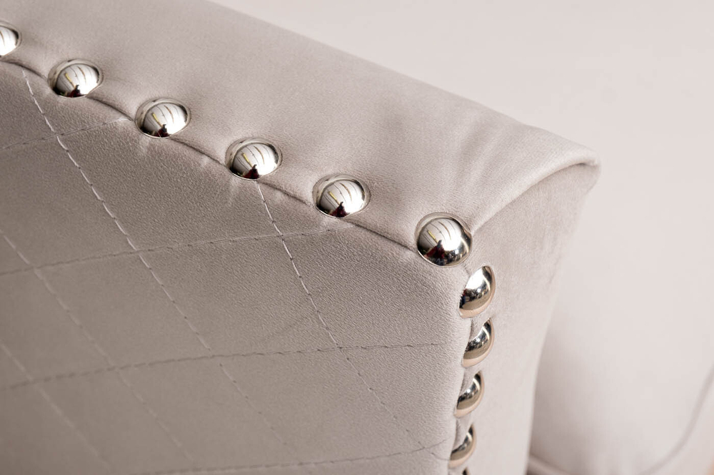 Диван трехместный Garda Decor Sorrento 250 светло-серый велюр