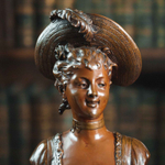 Бюст девушки в шляпке