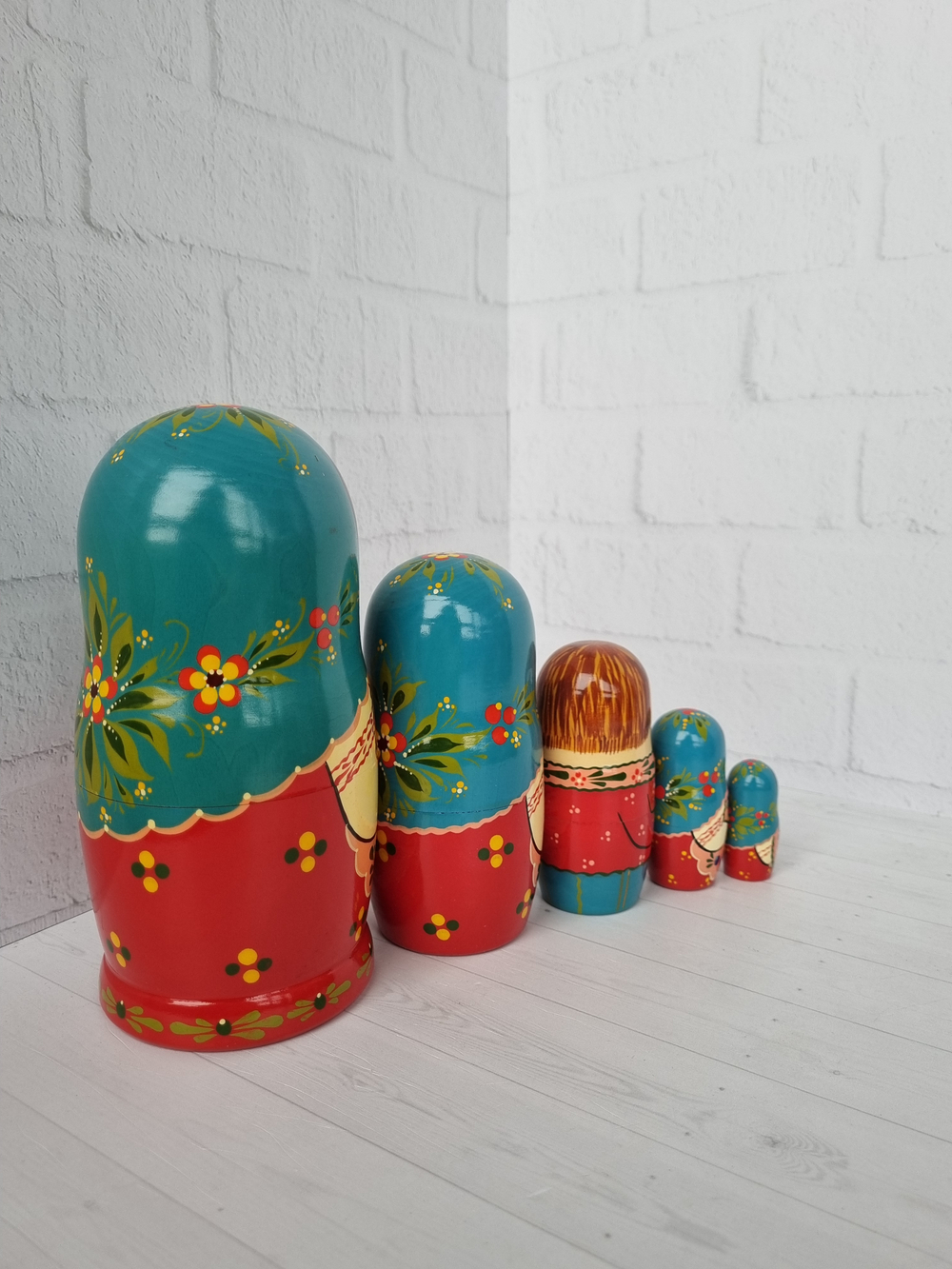 Матрешка "С курочкой" традиция 5 мест