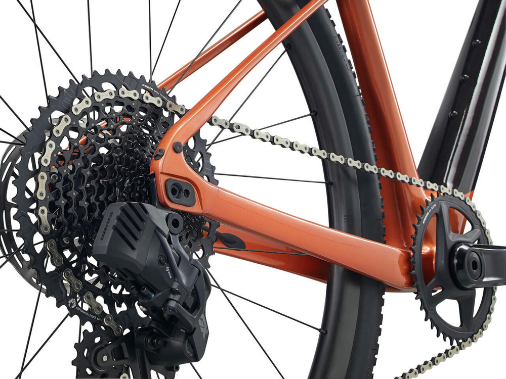 Шоссейный велосипед Giant Revolt X Advanced Pro 1 (2023)