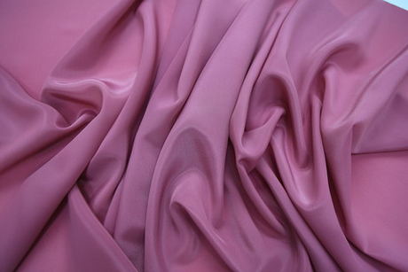 Креп плательный темно-розовый