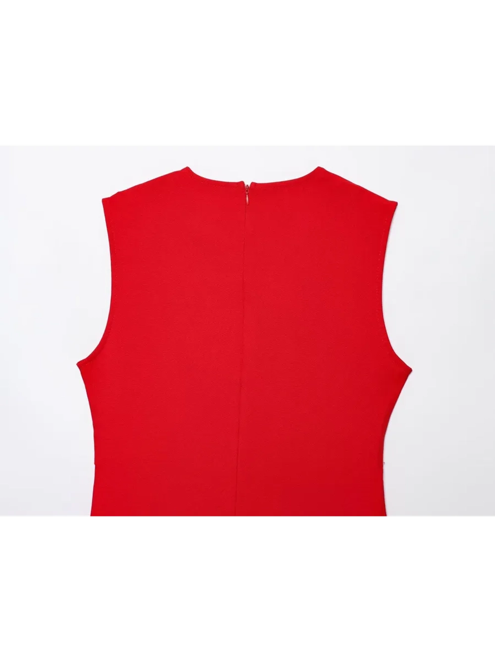 Платье миди с разрезом