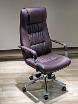 Кресло офисное 2367 685122 brown color LEATHER