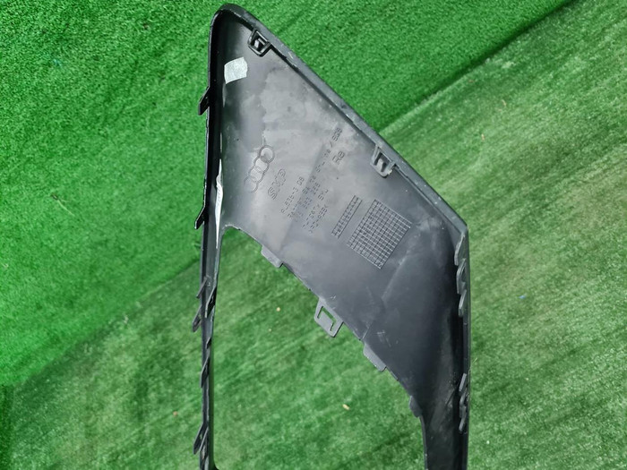 Накладка переднего бампера Audi Q8 1 18-23 S-line