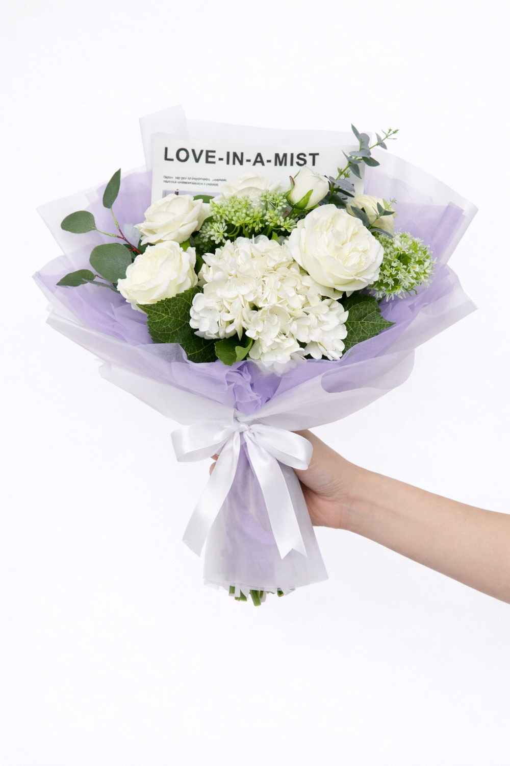 Быстро сборная упаковка в пленке. Форма №2 Коллекция "ГЛАМУР". Цвет: МАТОВАЯ пленка с СИРЕНЕВОЙ тишью. размер букета: h-50