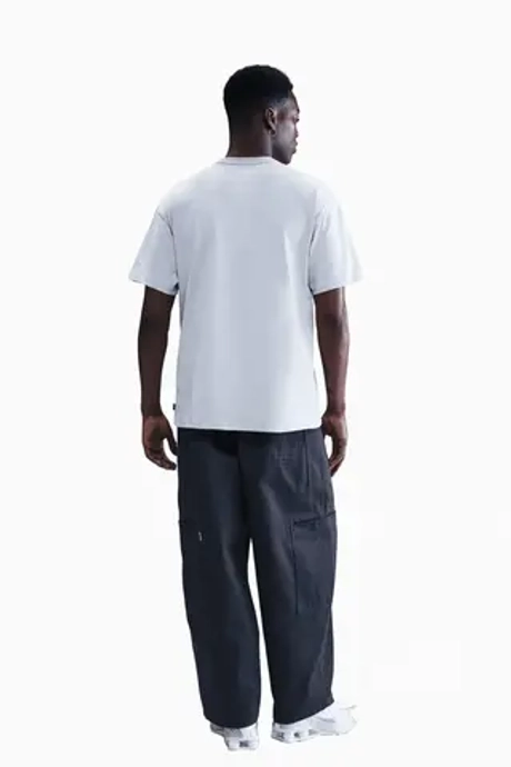 Футболка Nike Sportswear Premium Essentials - серый