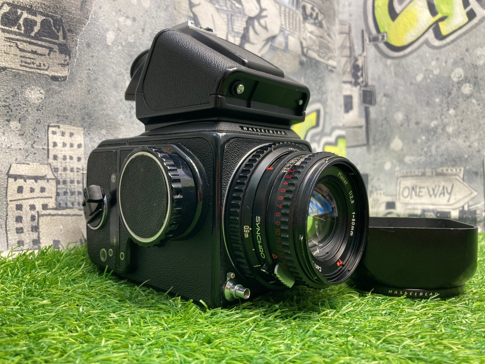 Hasselblad 500 C/M + Planar 2.8/80 T* Carl Zeiss