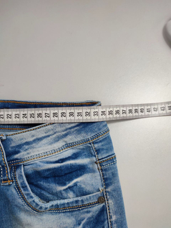 Джинсы NEM с потертостями 40 размер