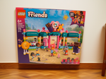 LEGO Friends 42649 «Кондитерская в Хартлейк-Сити» — сладости, витрина и кафе