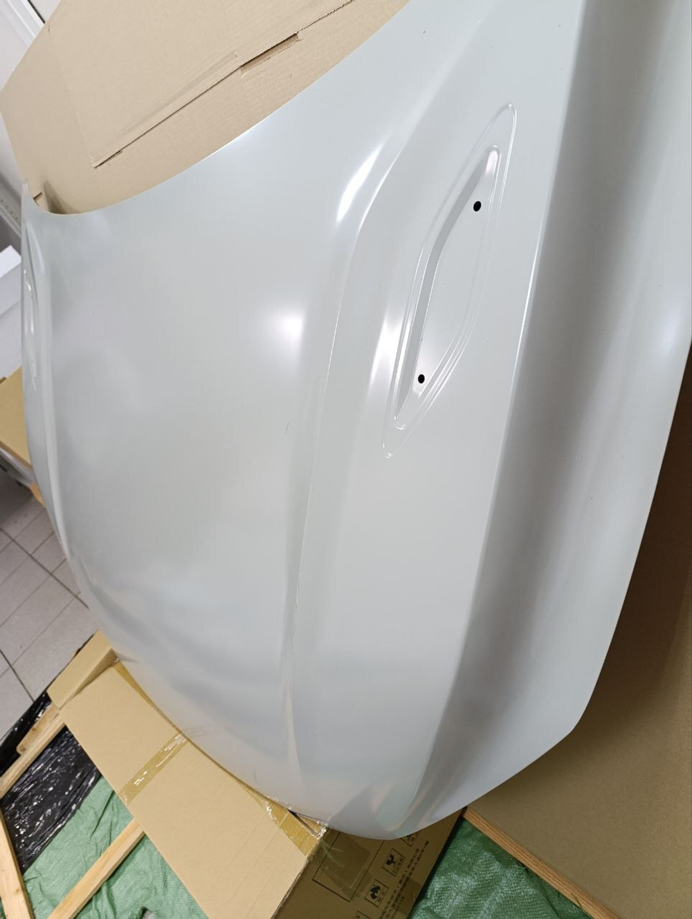 Капот Geely Coolray новый кузов