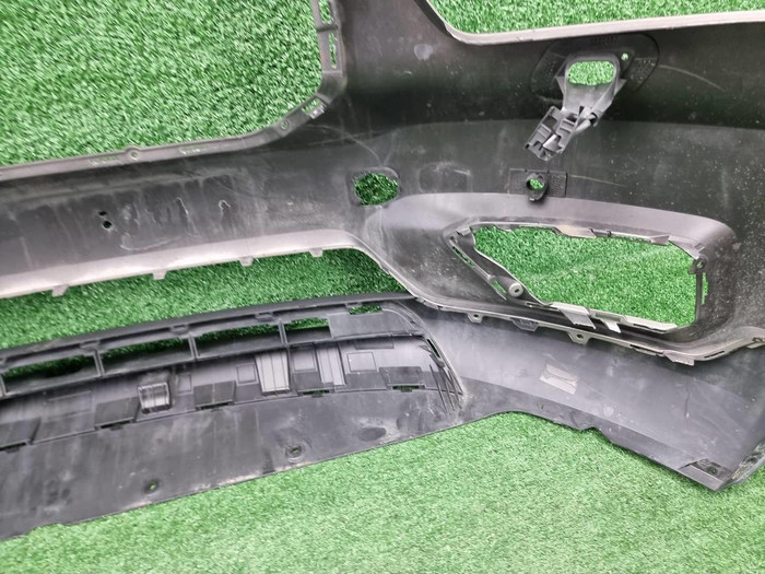 Бампер передний Volvo XC40 (2017-2022)