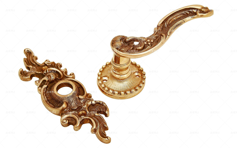 Дверная ручка в стиле Рококо под старину