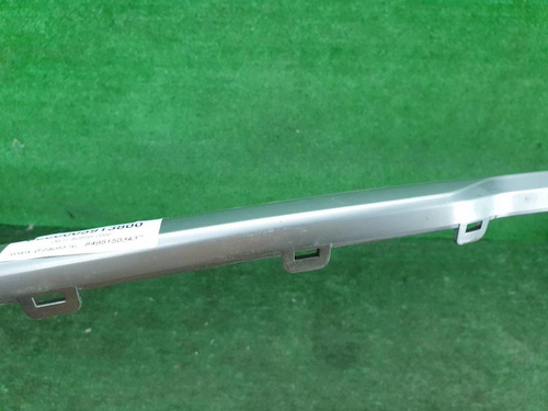 Молдинг решетки перед. бампера Kia Soul 3 SK 19-22