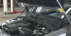 Амортизатор (упор) капота на Chevrolet Niva UP 2706(с 2014 г.в.)Atlant