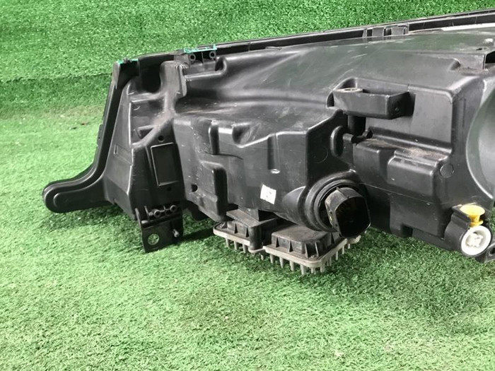 Фара правая Range Rover Sport 2 L494 (2017-2022) LED