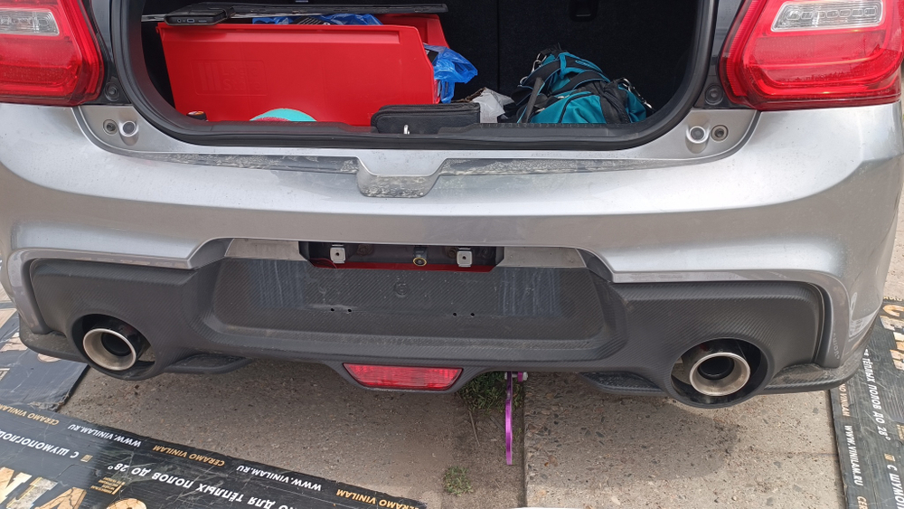 Распорка задняя в бампер Suzuki Swift 5 (ZC33S)