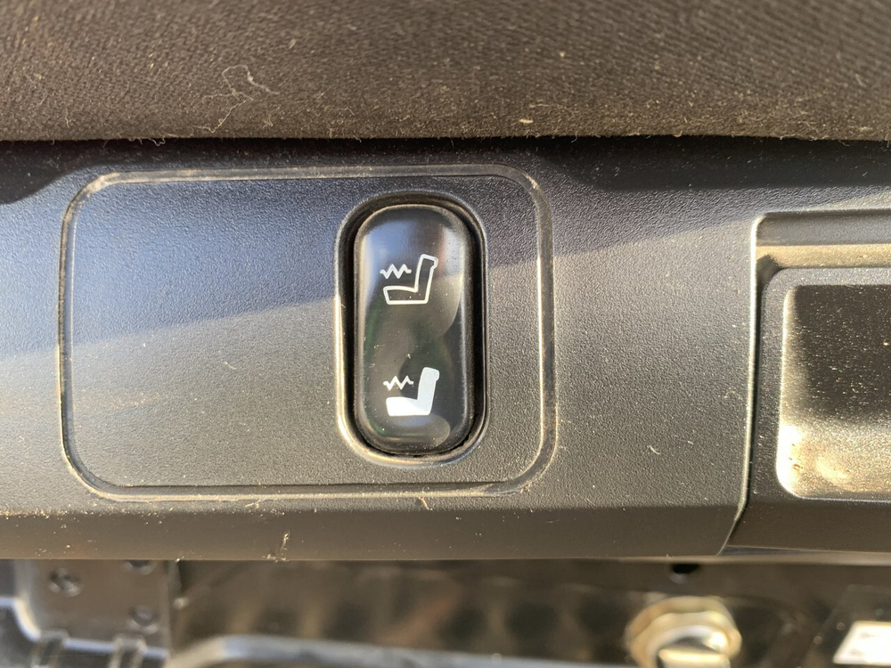 Сиденье водительское пневматическое 2020г