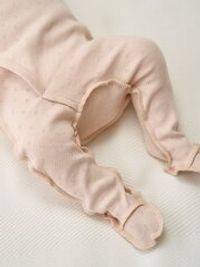 Слип на кнопках с крылышками "Нюд" из ажурного хлопка 0+