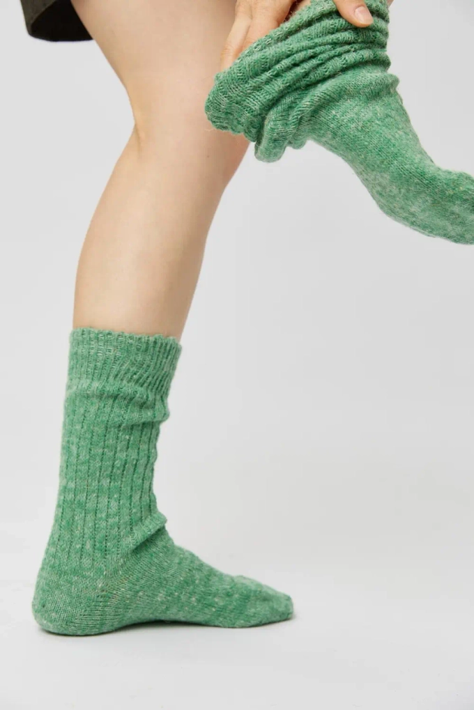 Носки из шерсти травяного цвета