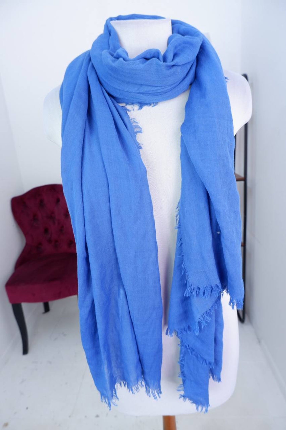 Палантин летний, в красивом небесно-синем оттенке