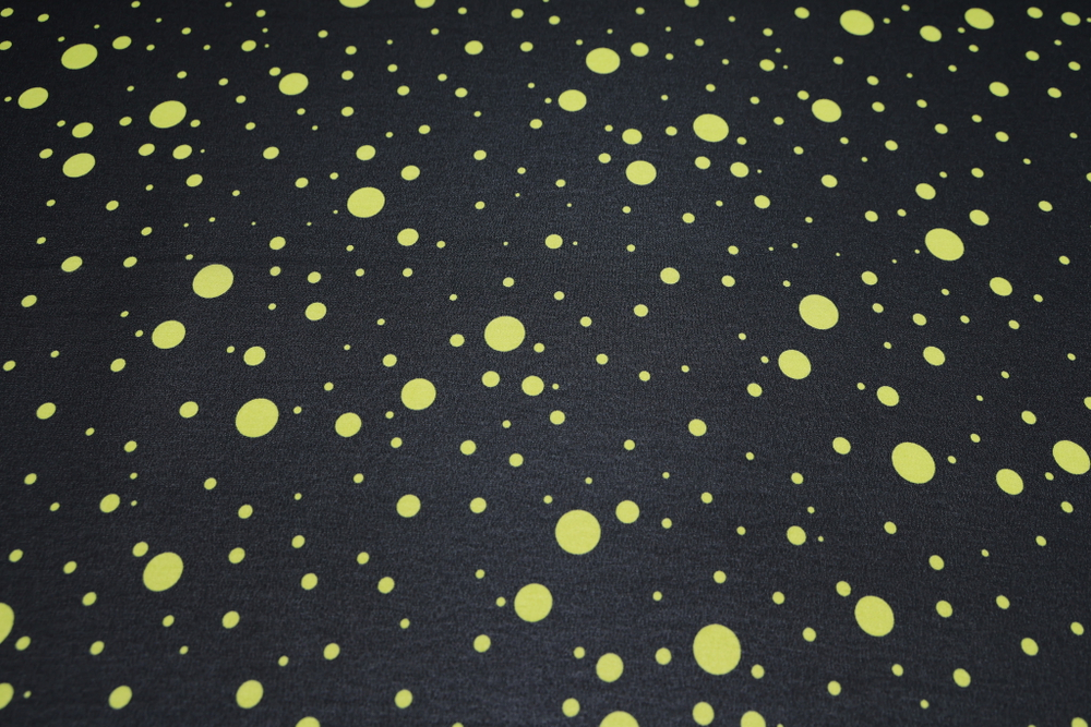 Креп-жоржет черный в лимонный горох