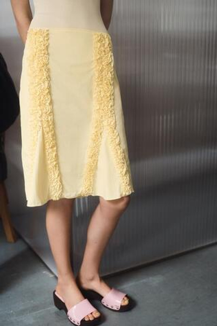 ZARA ЮБКА С РЕЛЬЕФНЫМИ ВОЛАНАМИ, СВЕТЛО-ЖЕЛТЫЙ