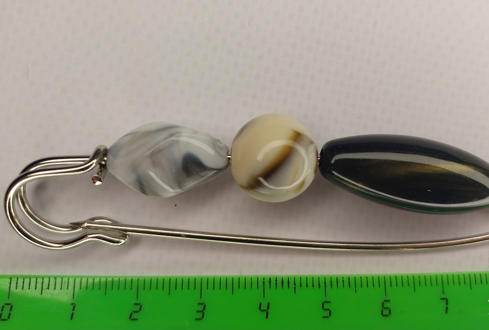 Булавка брошь "Серые камешки" для кардигана, пальто, платков, костюмов, одежды. Бижутерный сплав