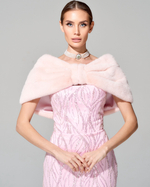 Корсетное платье с вышивкой ручной работы и меховой отделкой