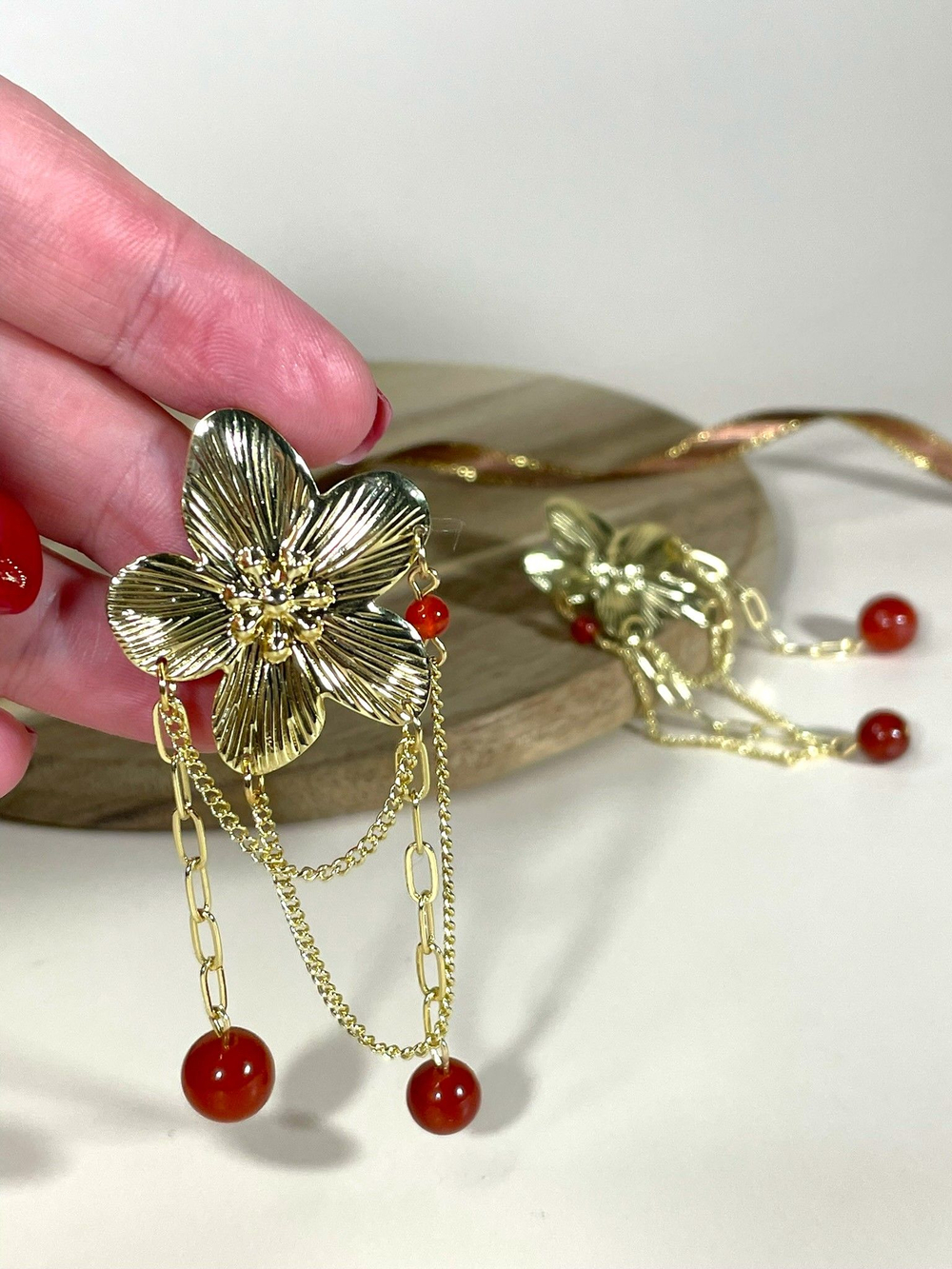 Серьги Сакура с сердоликом