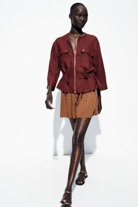 ZARA КУРТКА САФАРИ ИЗ ЛЬНА, ЦВЕТ БУРГУНДСКОГО ВИНА
