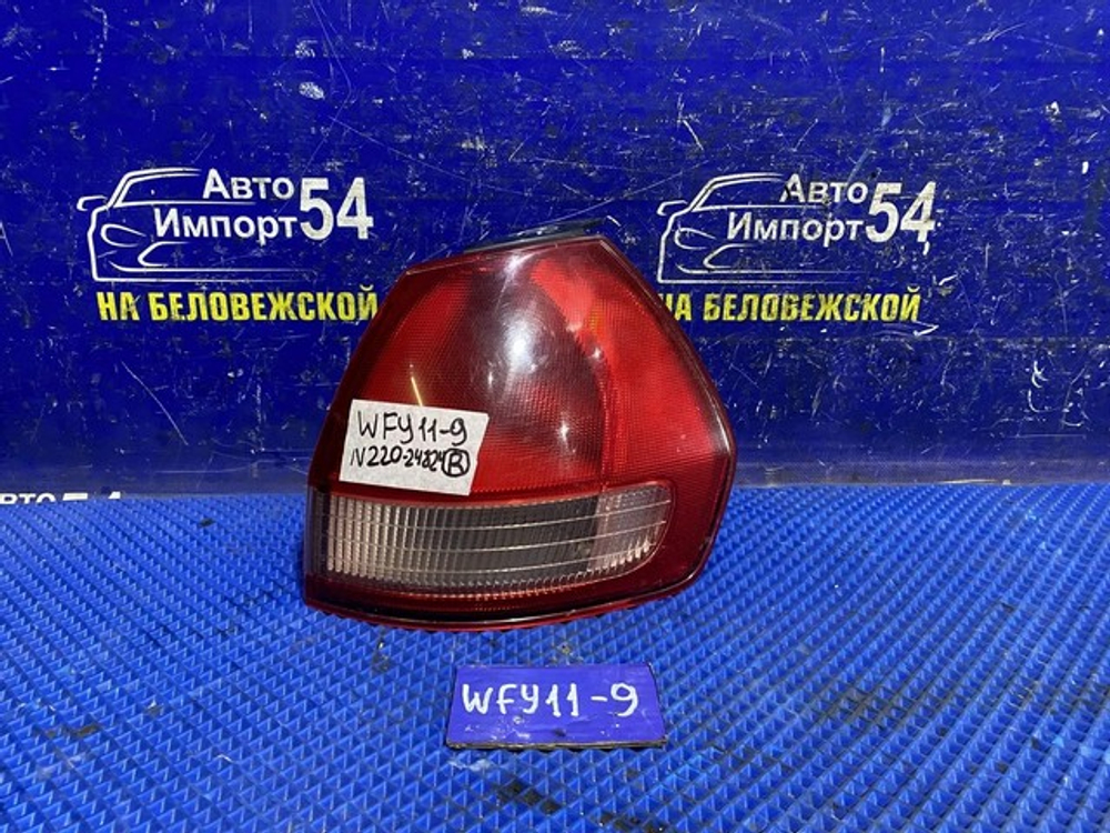 Стоп правый NISSAN WINGROAD 2000